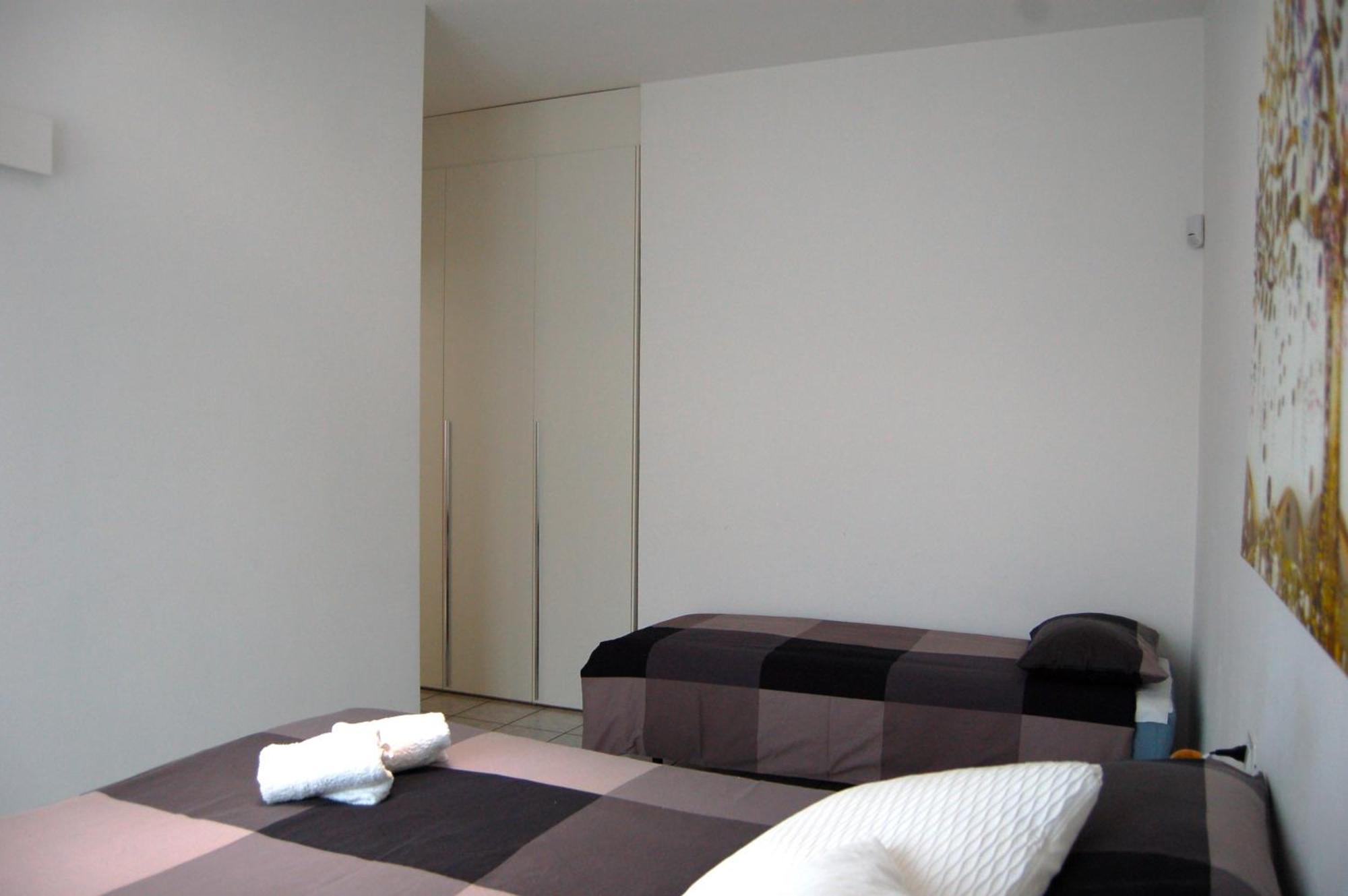 Modern Apartment Luci & Stelle Near Lake Como Nibionno Bagian luar foto